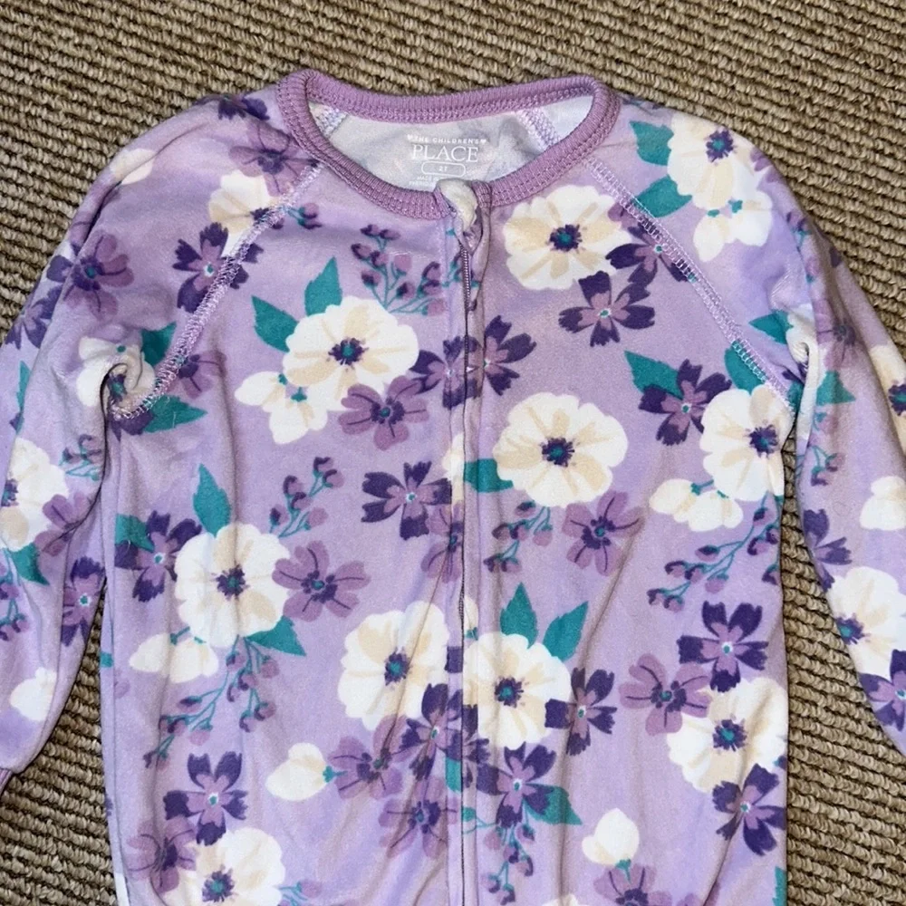 NWOT Children's Place purple & white floral 2T full zip loose fit fuzzy pajamas